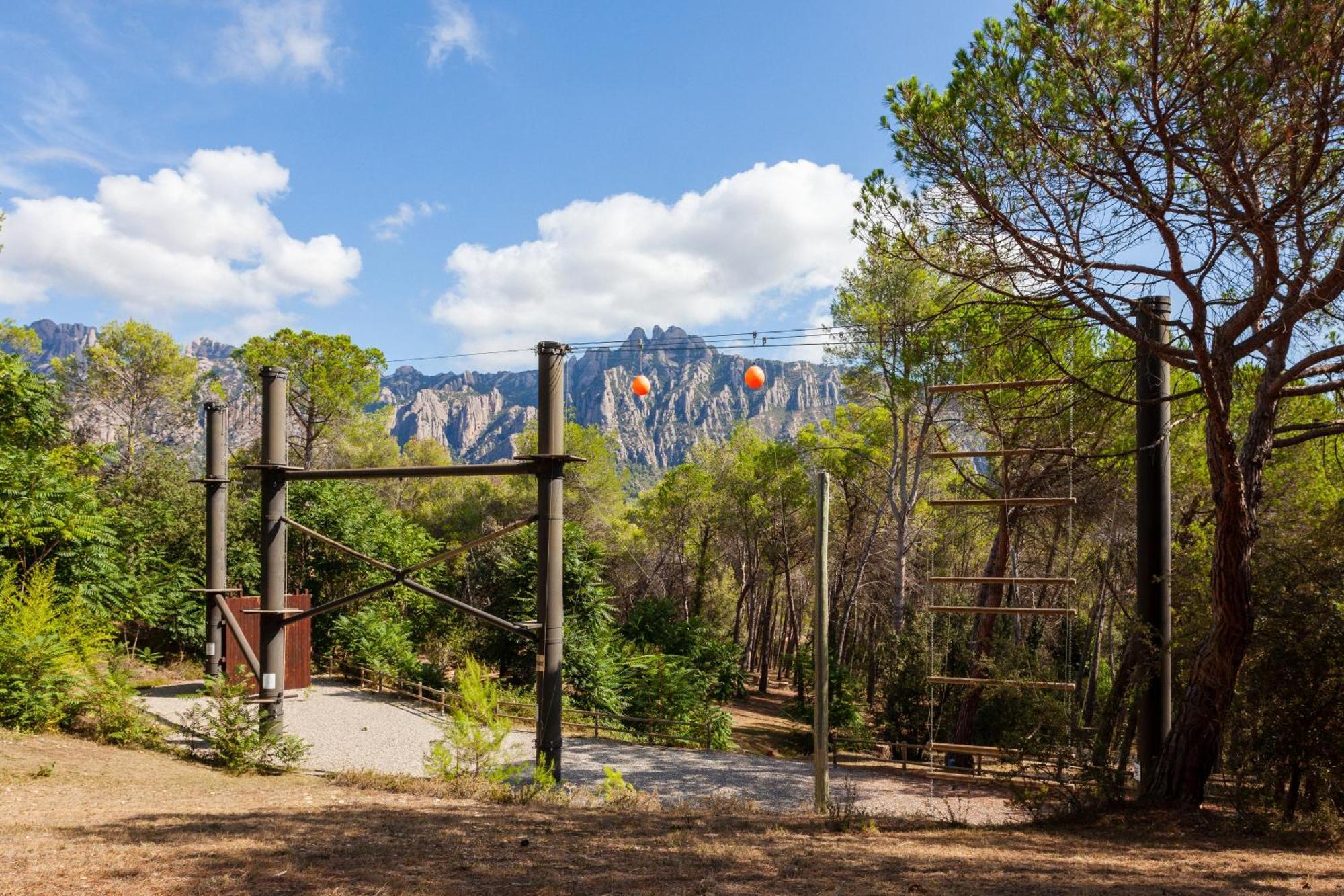 Checkin Montserrat Кольбато Экстерьер фото